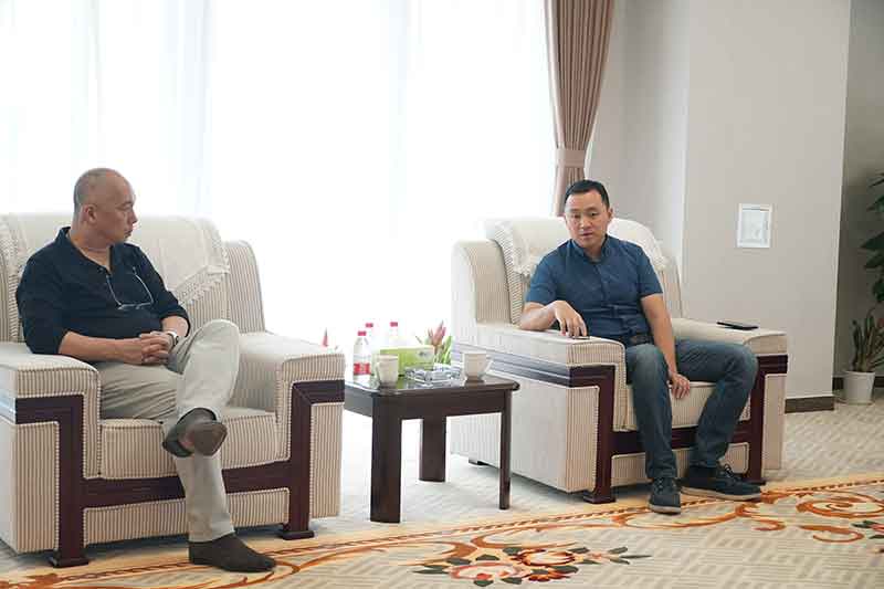 24143553rz77.jpg 24143553rz77.jpg